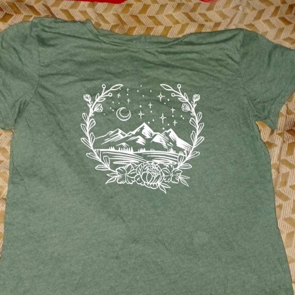 Tee shirt